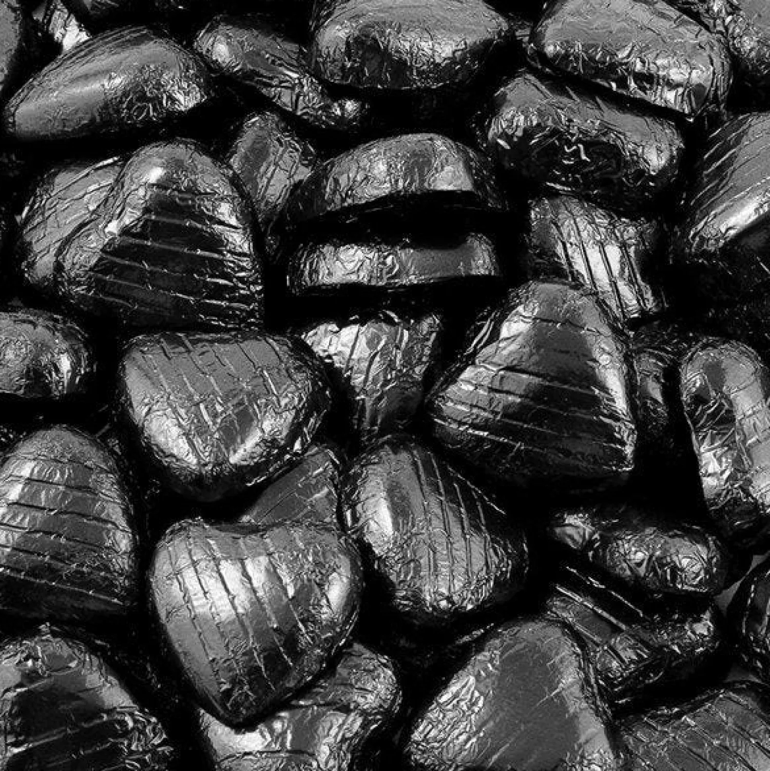 Party Delights Black Foil Chocolate Hearts X100< Chocolates