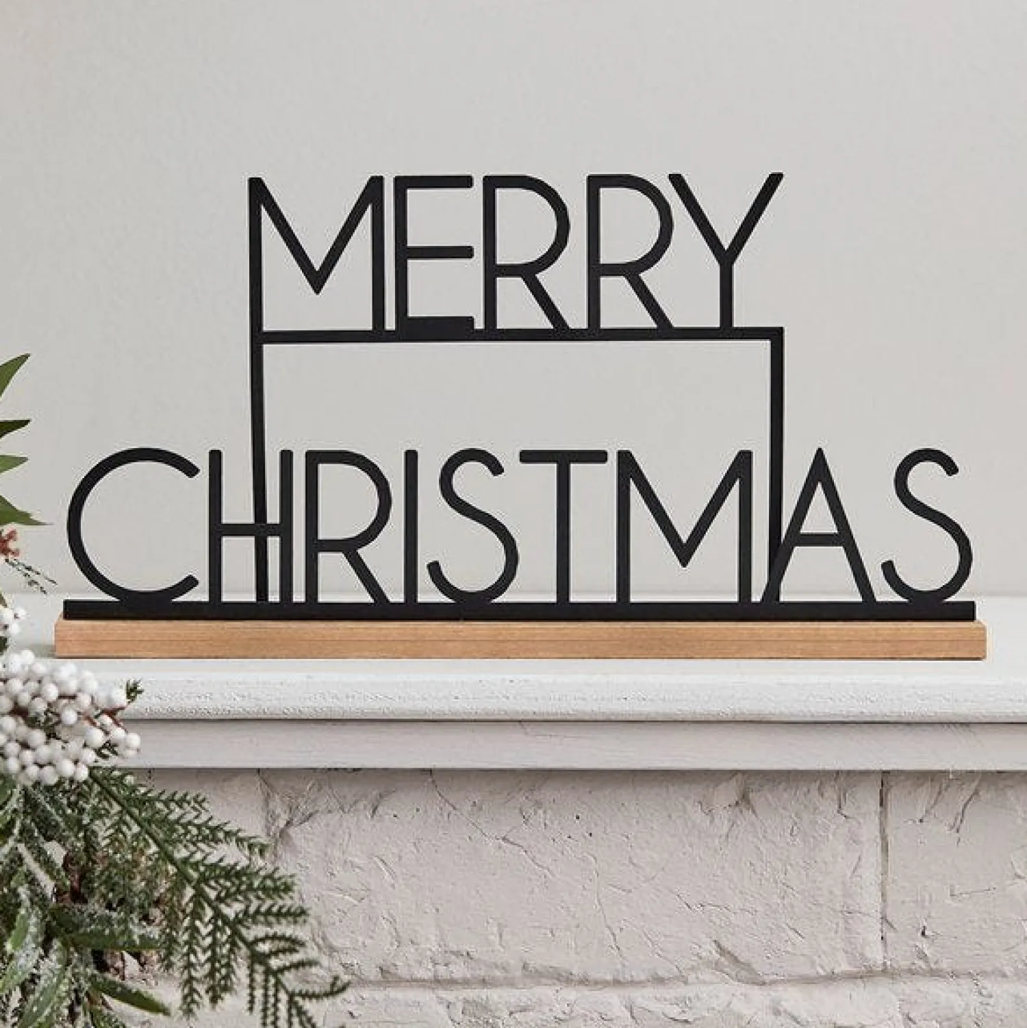 Black Metal Merry Christmas Sign<Party Delights Discount