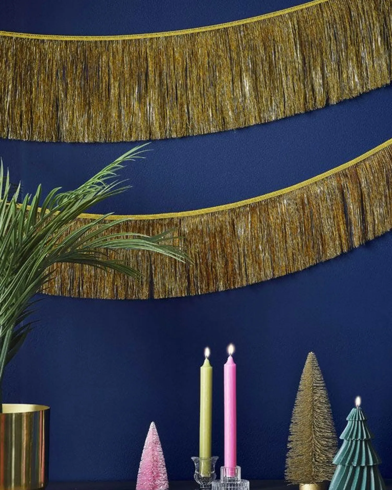 Gold Tinsel Garland<Party Delights