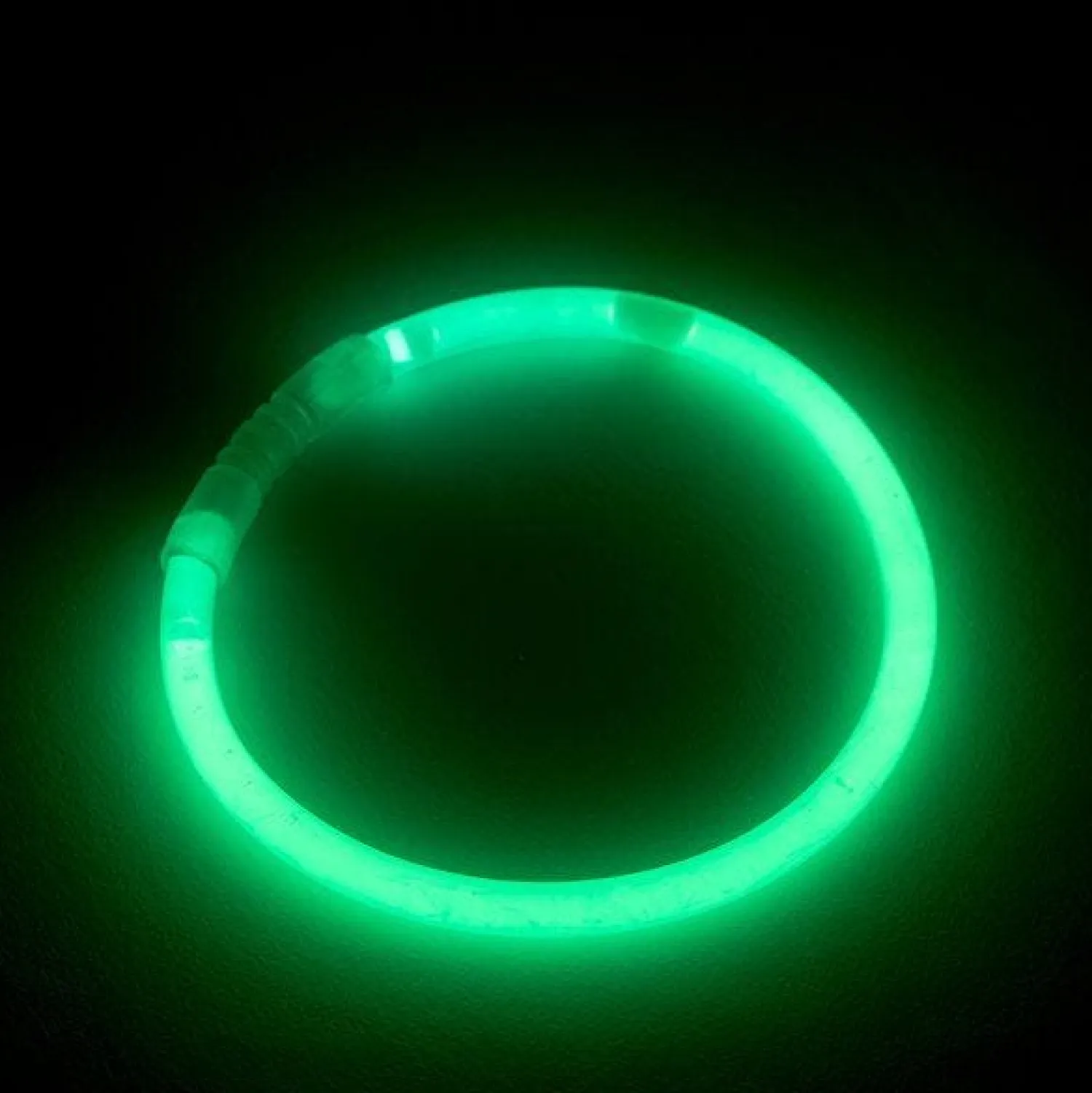 Party Delights Green Glow Bracelet - 20Cm< Wearables