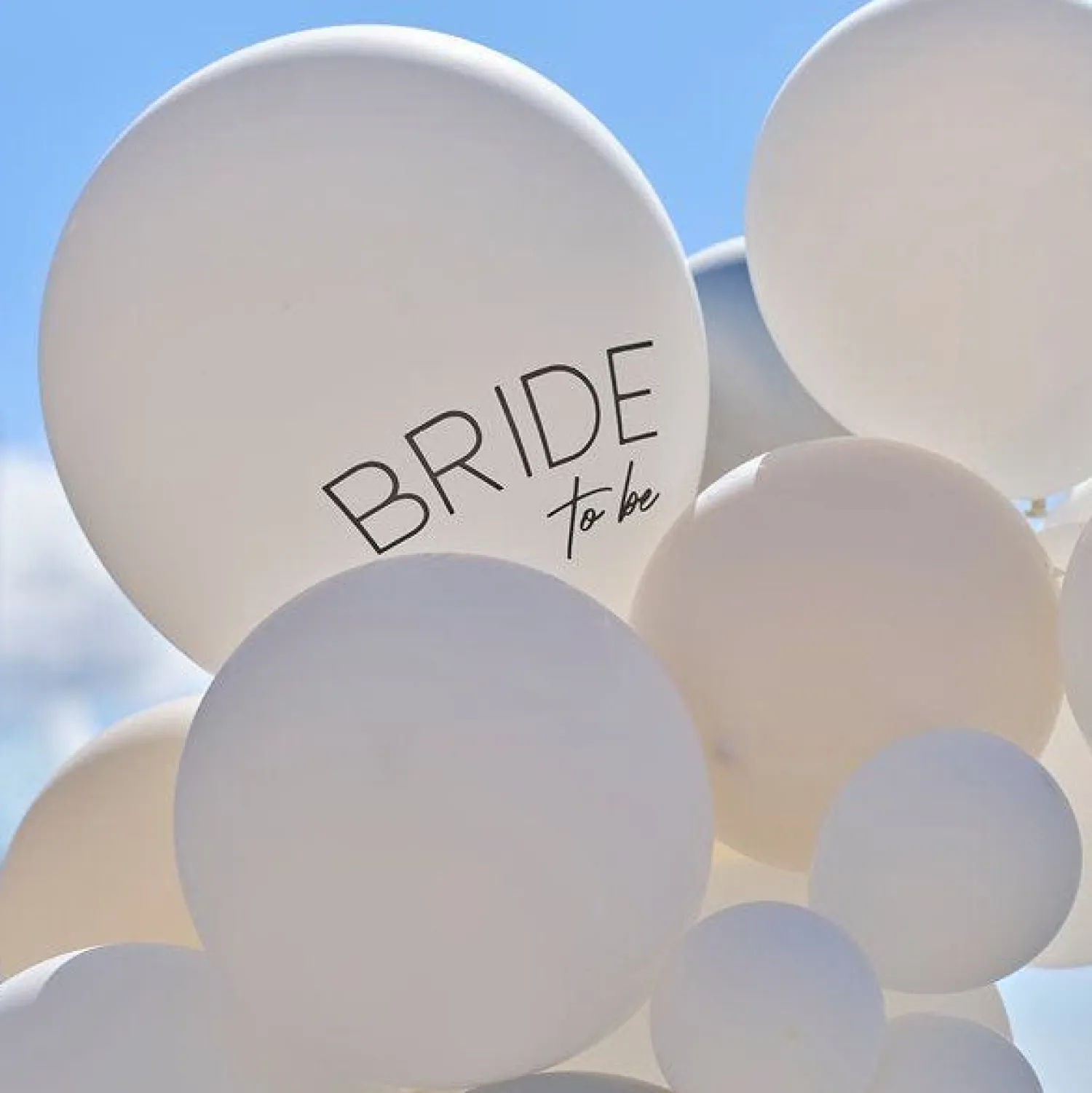Party Delights Hen Party White & Silver Latex Balloon Arch With Streamers< Arches & Clouds