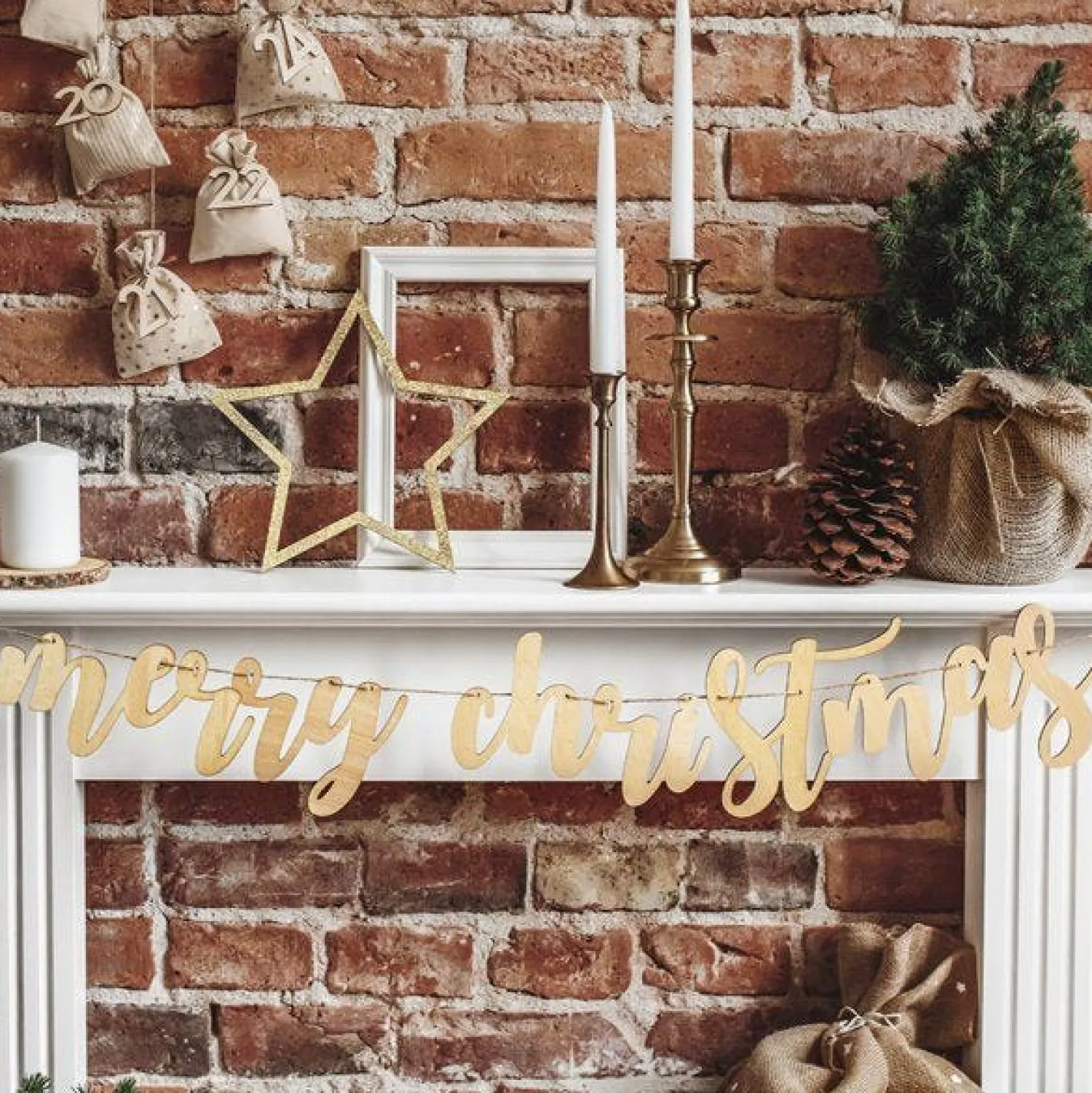 Merry Christmas Wooden Banner - 2M<Party Delights New