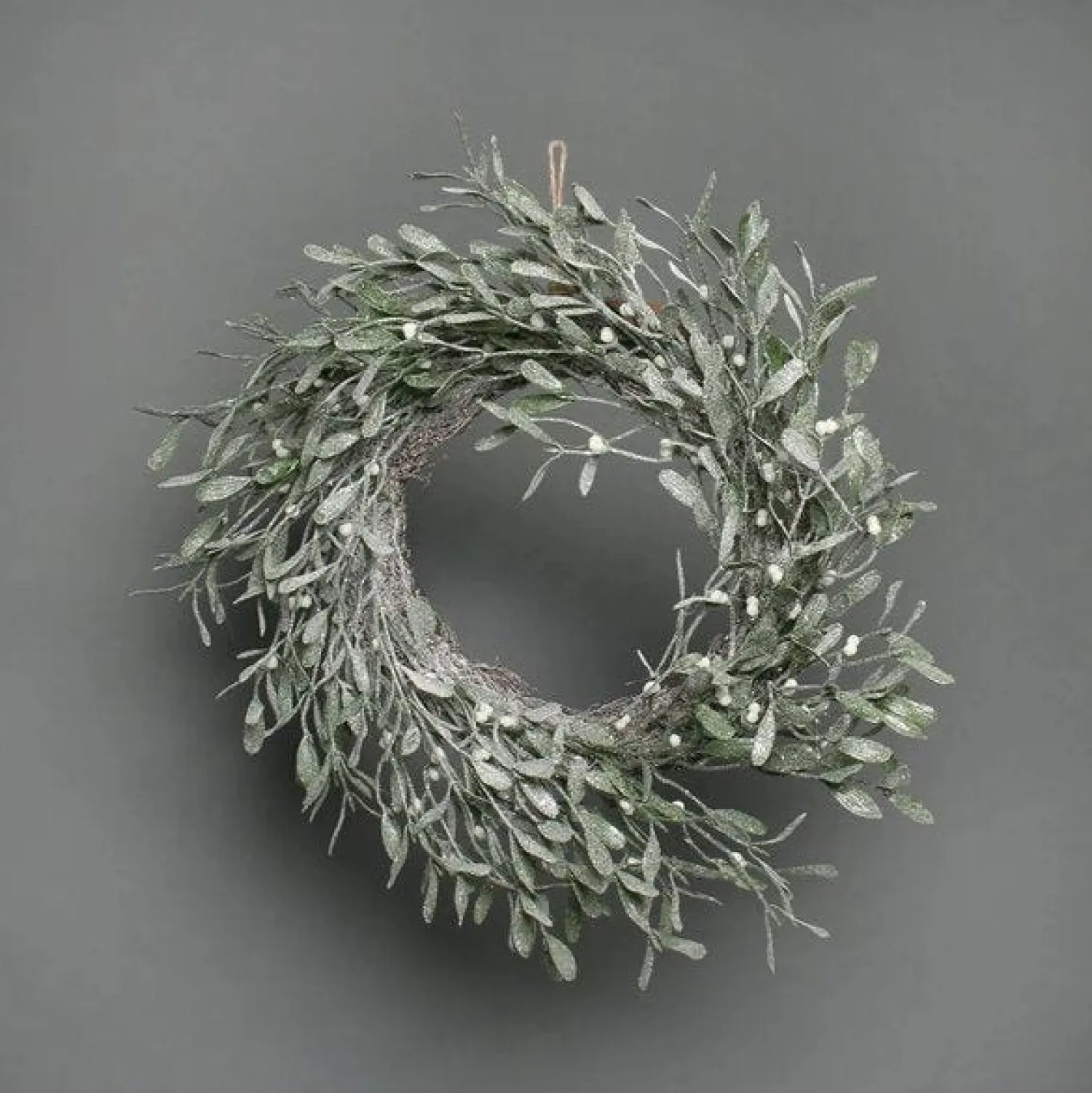 Mistletoe Frosted Wreath - 56Cm<Party Delights Discount
