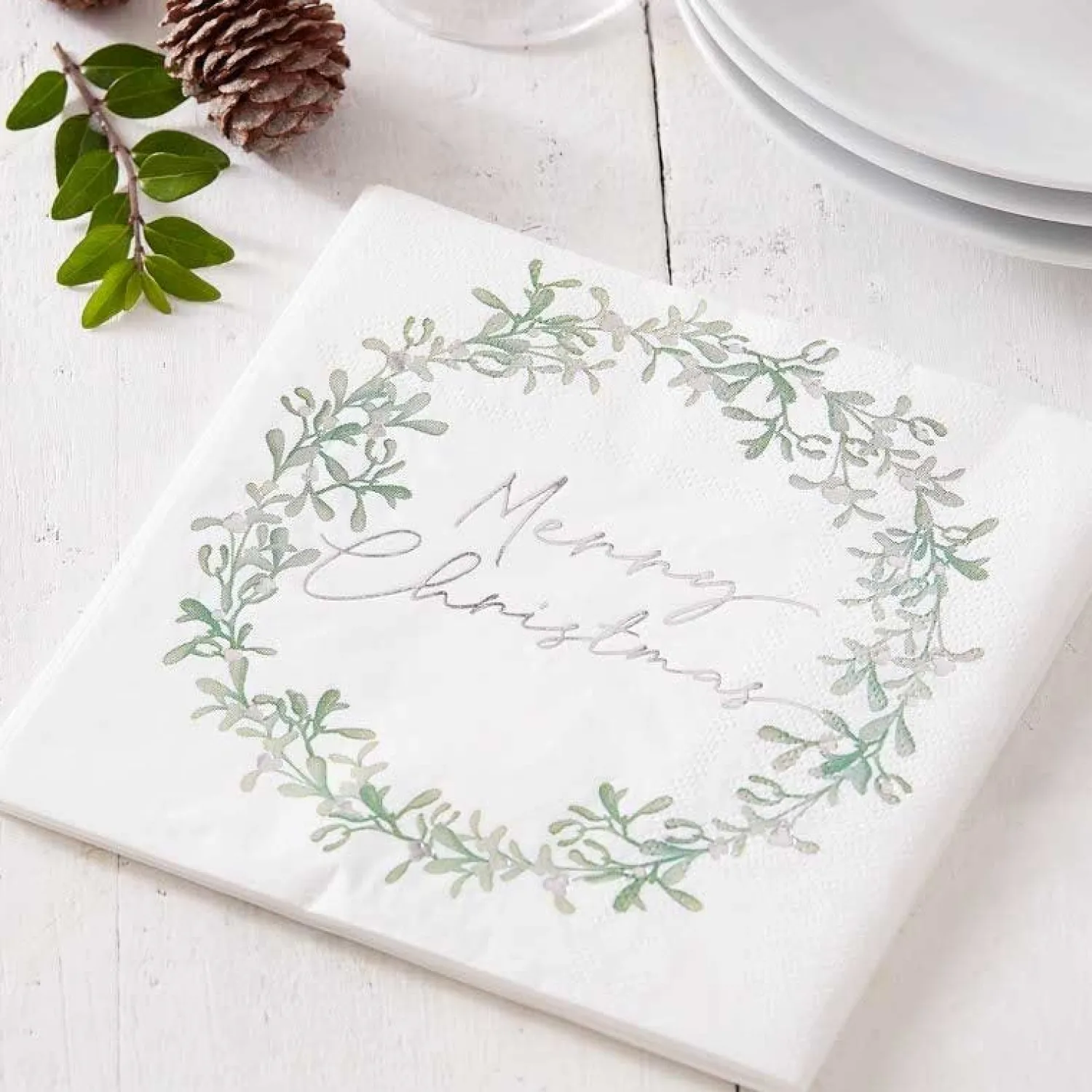 Mistletoe Weath Merry Christmas Paper Napkins - 33Cm (16Pk)<Party Delights Online