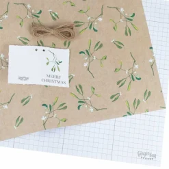 Mistletoe Wrapping Paper Kit With Ribbon & Tags - 2 Sheets (50Cm X 70Cm)<Party Delights Online