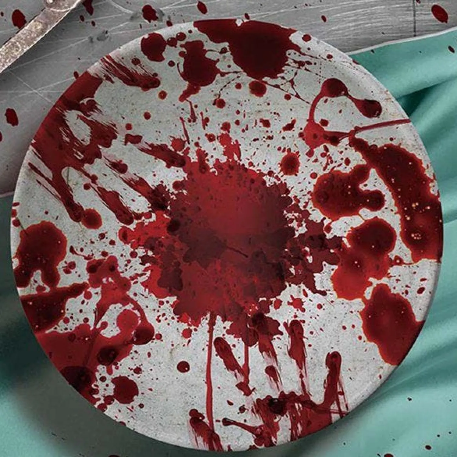 Plastic Bloody Bowl - 31.5Cm<Party Delights Clearance