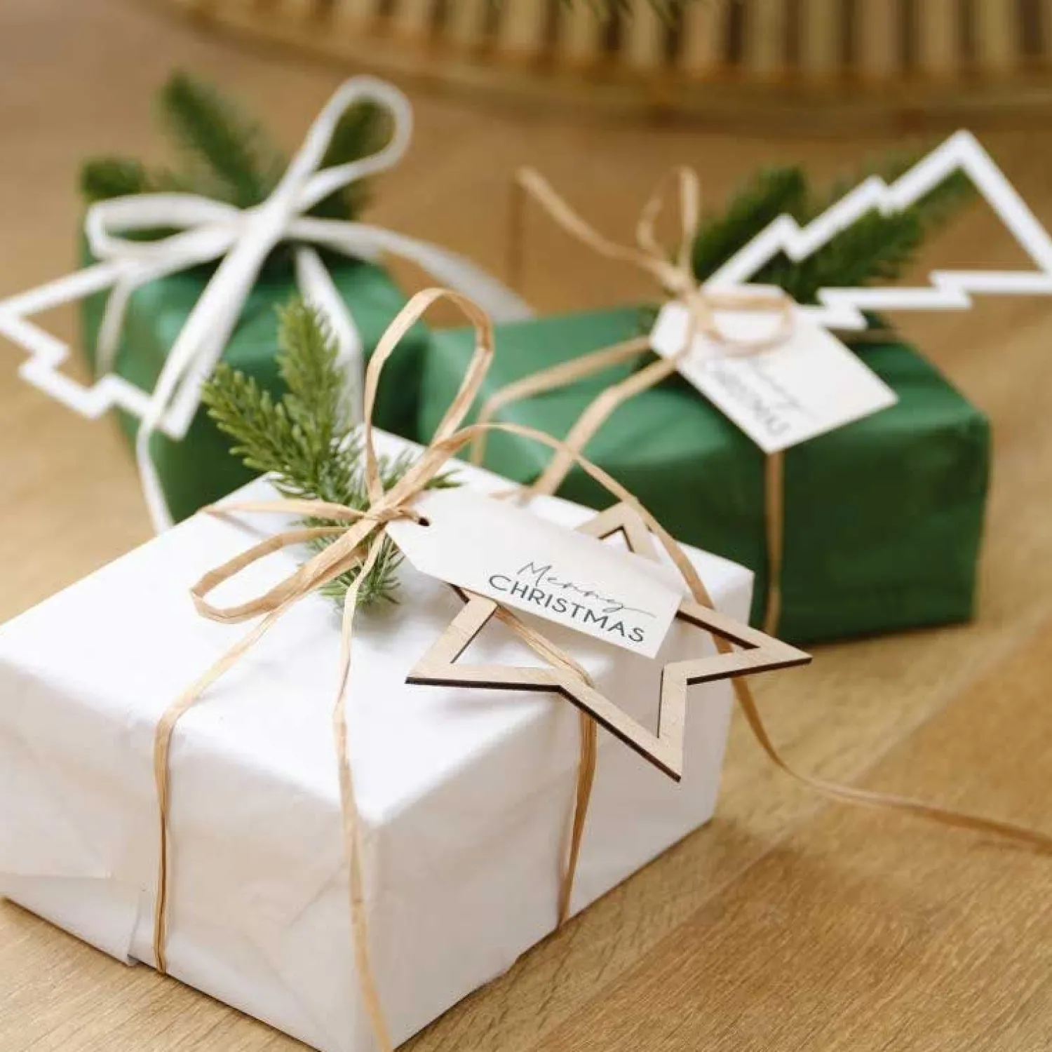Ribbon, Foliage, Tags & Wooden Present Toppers Set<Party Delights Discount