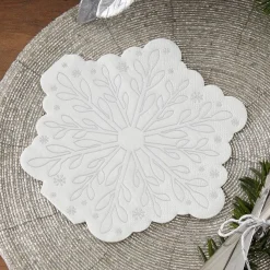 Silver Foiled Snowflake Shaped Paper Napkins (16Pk)<Party Delights Sale