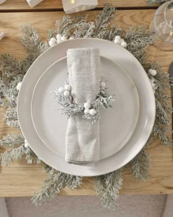 Snowy Foliage With Berries Place Mats (4Pk)<Party Delights Outlet