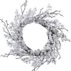 White Berries With Twig Wreath<Party Delights Sale