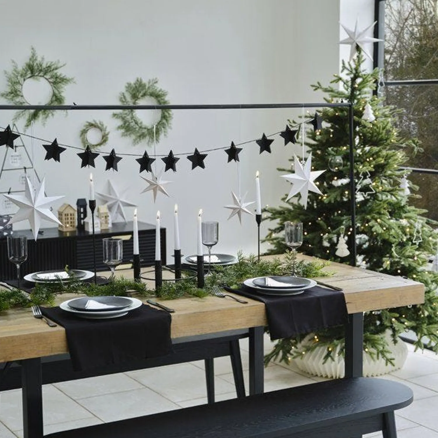 Party Delights White Paper Hanging Stars (6Pk)< Bunting