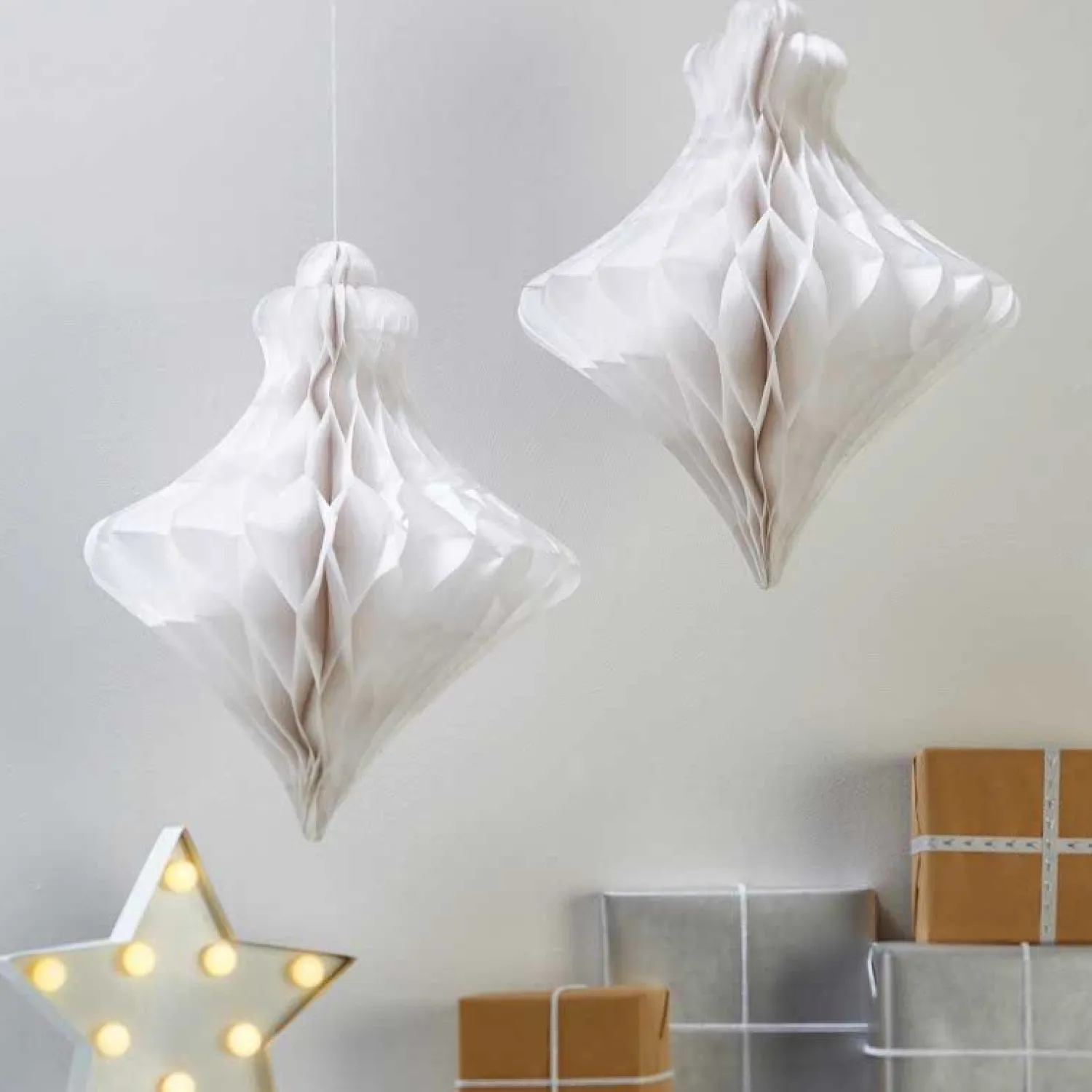 White Paper Honeycomb Baubles - 40Cm (2Pk)<Party Delights Online